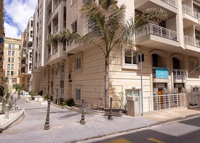 Balluta Bay Spacious - 2br * Sliema