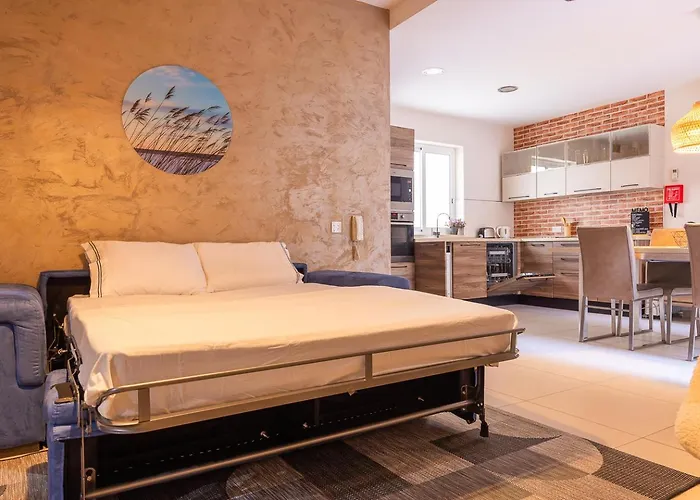 Balluta Bay Spacious - 2br