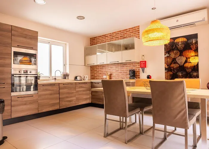 Balluta Bay Spacious - 2br Apartament *