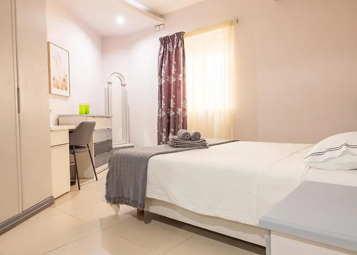 Balluta Bay Spacious - 2br סליאמה
